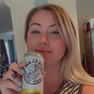 Meet your Posher, Candice